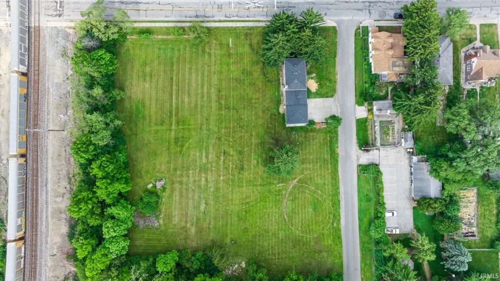 Photo of 1632 Lumbard Street, Fort Wayne, IN 46803 (MLS # 202622007)