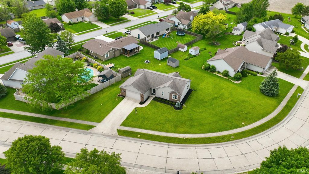 Photo of 5021 Clovedale Drive, Woodburn, IN 46797 (MLS # 202620200)