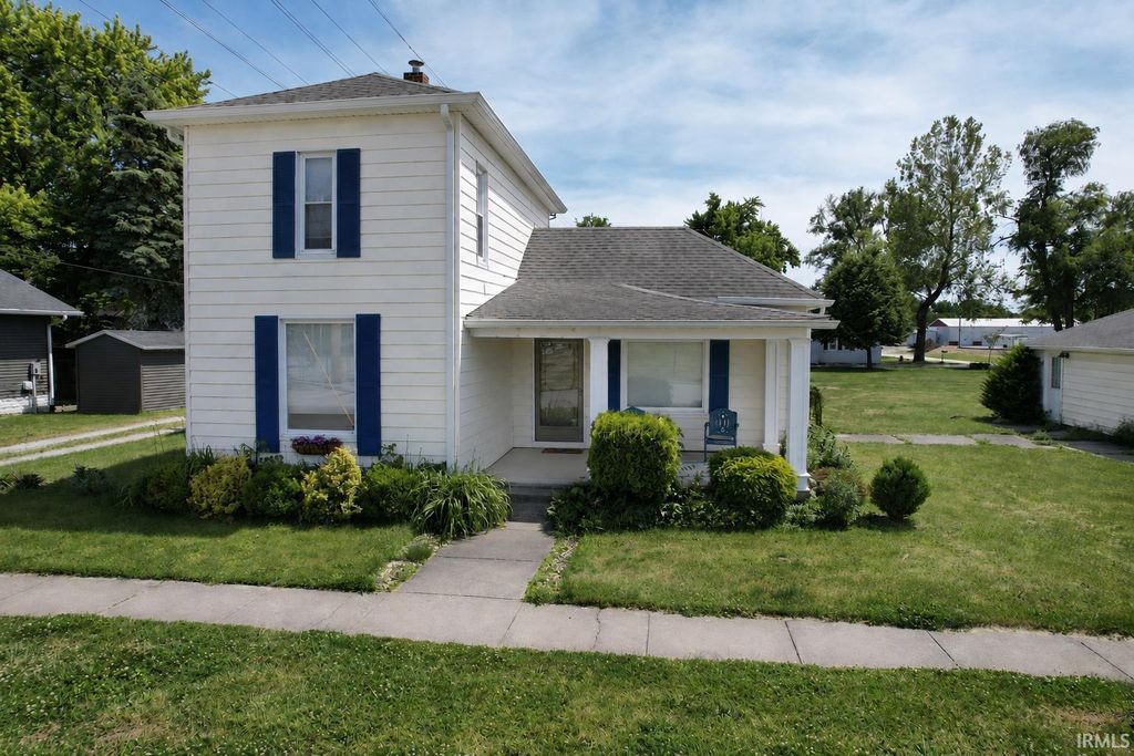 Photo of 203 E 4Th Street, Monon, IN 47959 (MLS # 202620846)
