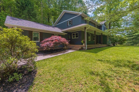 Photo of 806 Texas Pike Pike, Spencer, IN 47460 (MLS # 202619772)