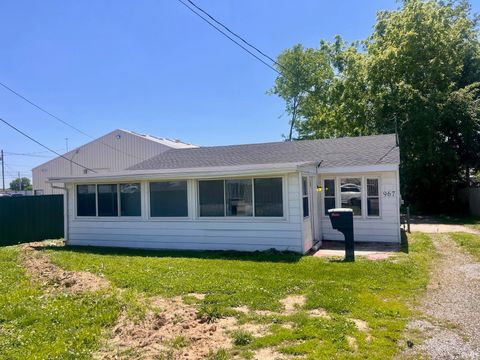 Photo of 967 Independence Avenue, Evansville, IN 47713 (MLS # 202617953)