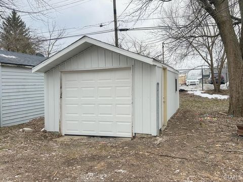 Tiny photo for 2001 W VAILE Avenue, Kokomo, IN 46901 (MLS # 202548694)
