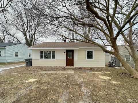 Photo of 2001 W VAILE Avenue, Kokomo, IN 46901 (MLS # 202548694)