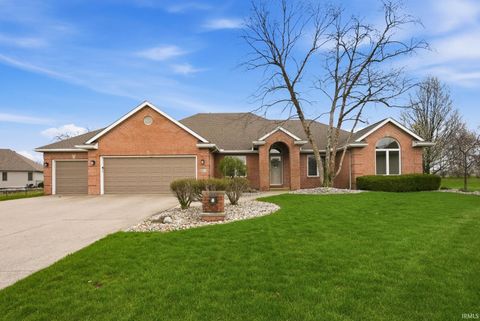 Photo of 12718 Capshaw Court, Fort Wayne, IN 46845 (MLS # 202612272)