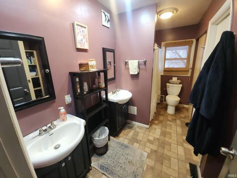 Tiny photo for 4540 Timber Lane, Logansport, IN 46947 (MLS # 202549078)