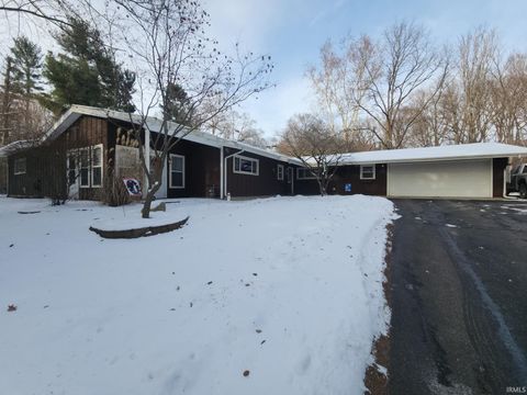 Photo of 4540 Timber Lane, Logansport, IN 46947 (MLS # 202549078)