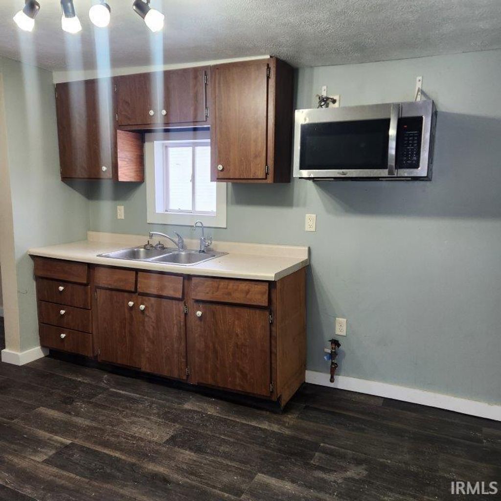 Photo of 206 N Franklin Street, Mentone, IN 46539 (MLS # 202547934)