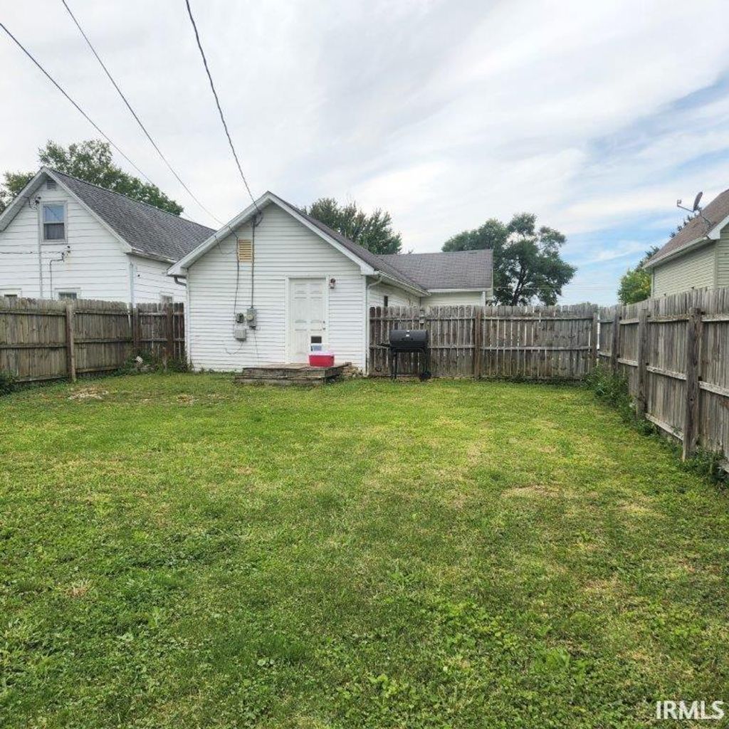 Photo of 206 N Franklin Street, Mentone, IN 46539 (MLS # 202547934)