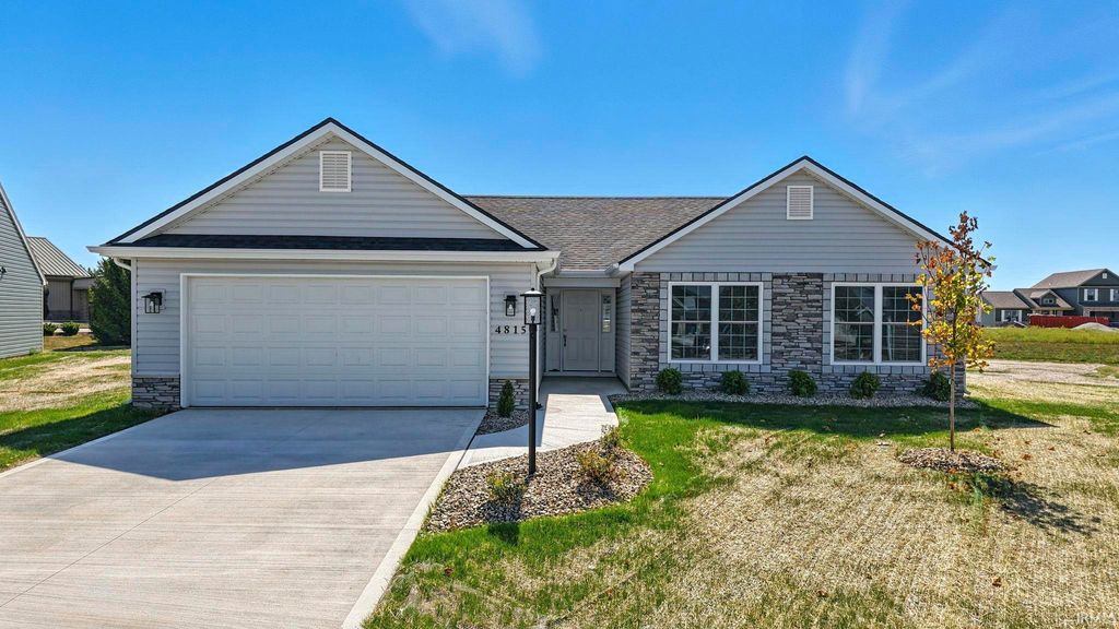 Photo of 4815 Windrow Way, Fort Wayne, IN 46818 (MLS # 202603889)