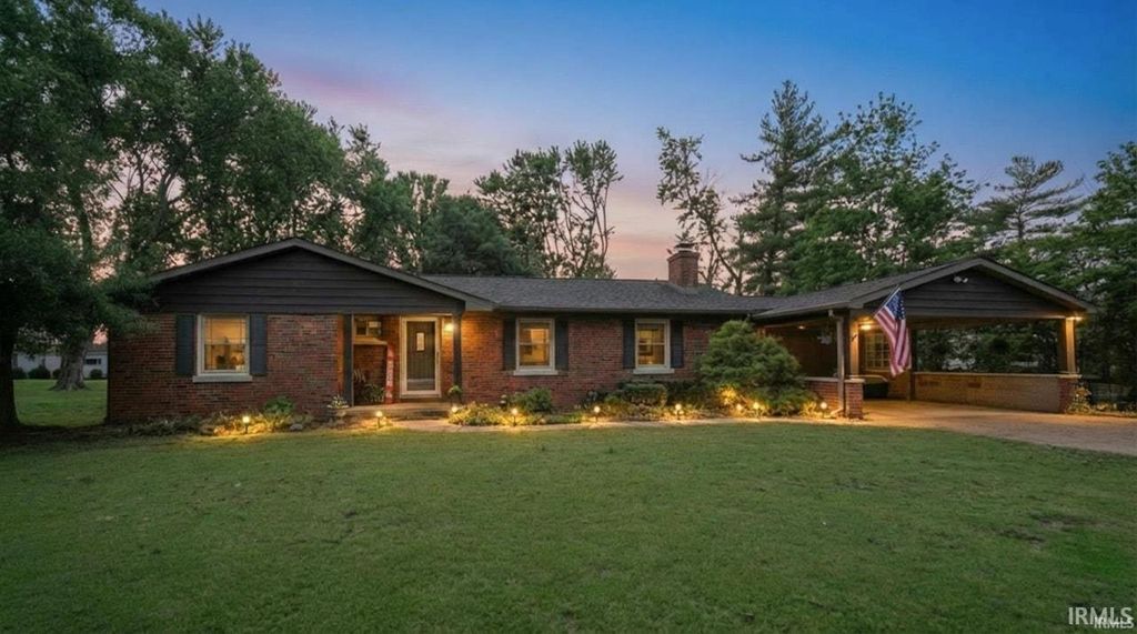 Photo of 2267 Cherry Lane, Evansville, IN 47725 (MLS # 202613776)