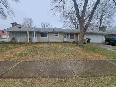 Photo of 231 S Holiday Drive, South Bend, IN 46615 (MLS # 202614092)