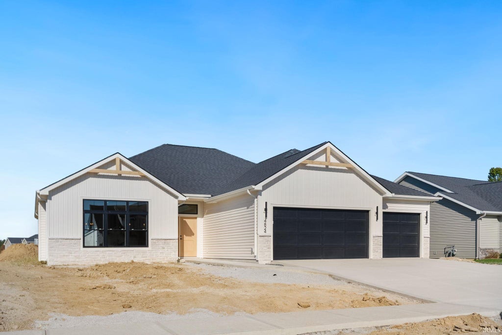 Photo of 4824 Silverstone Passage, Fort Wayne, IN 46818 (MLS # 202643934)