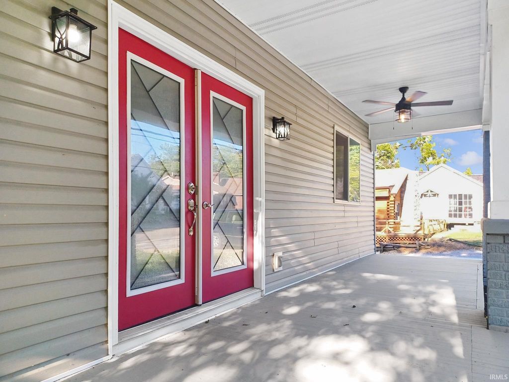 Photo of 3704 Stringtown Road, Evansville, IN 47711 (MLS # 202600597)