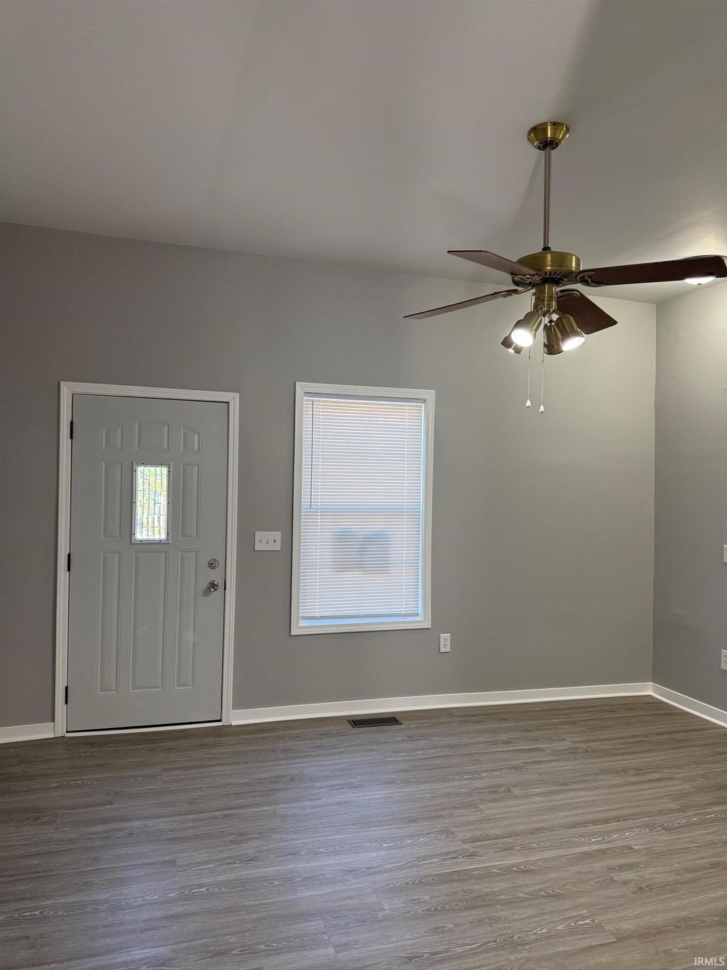 Photo of 809 Harmony Way, Evansville, IN 47720 (MLS # 202540296)