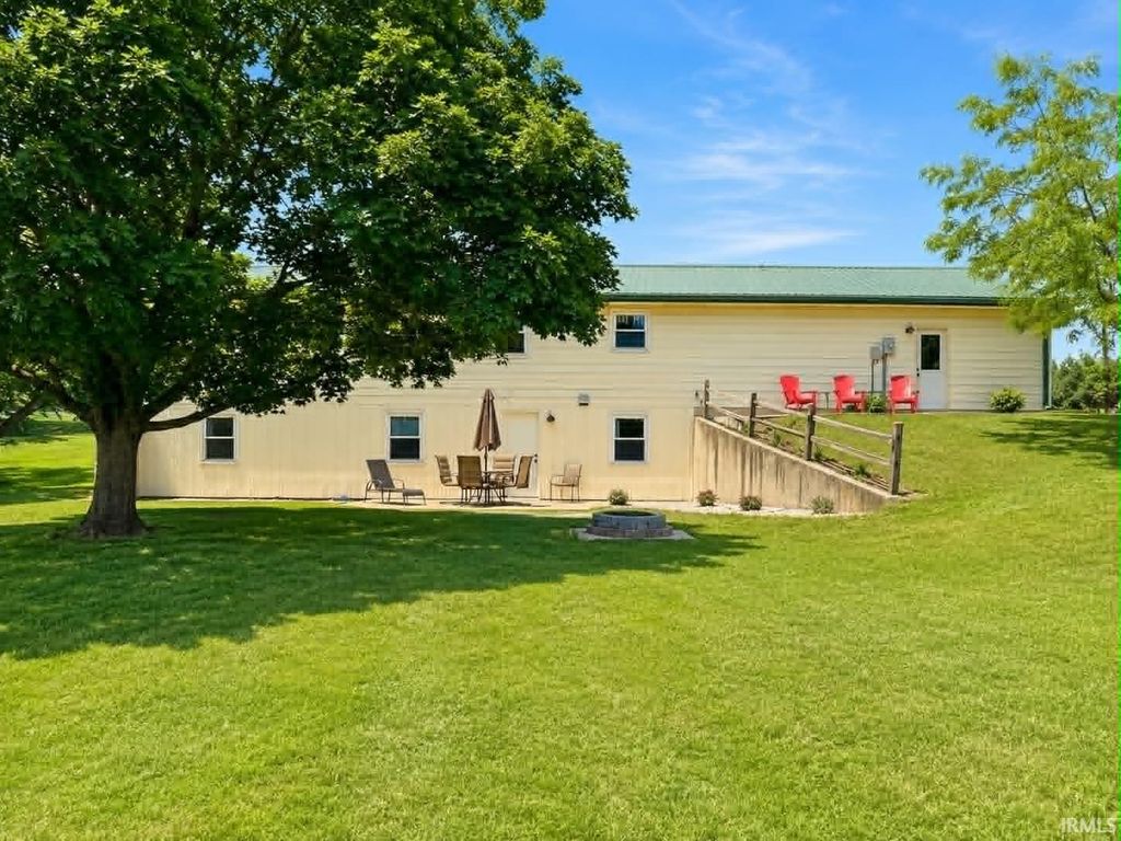Photo of 1233 Ridge Road, Rochester, IN 46975 (MLS # 202623357)