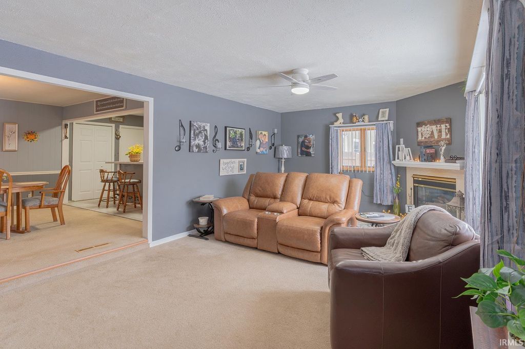 Photo of 140 Manchester Drive, Mishawaka, IN 46544 (MLS # 202603740)