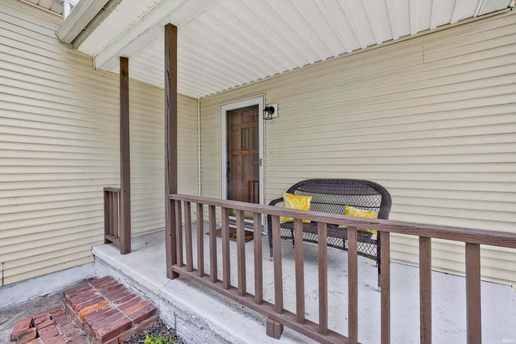 Photo of 931 N 225 W, Princeton, IN 47670 (MLS # 202632844)