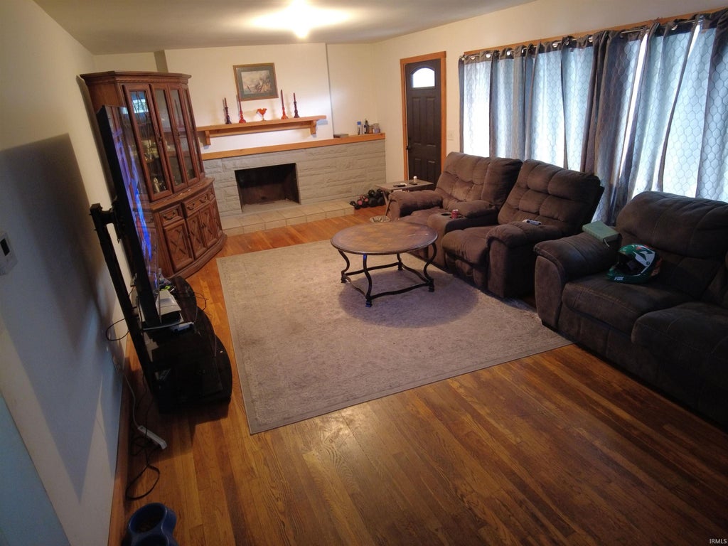 Photo of 117 Edgewood Drive, Bedford, IN 47421 (MLS # 202632624)