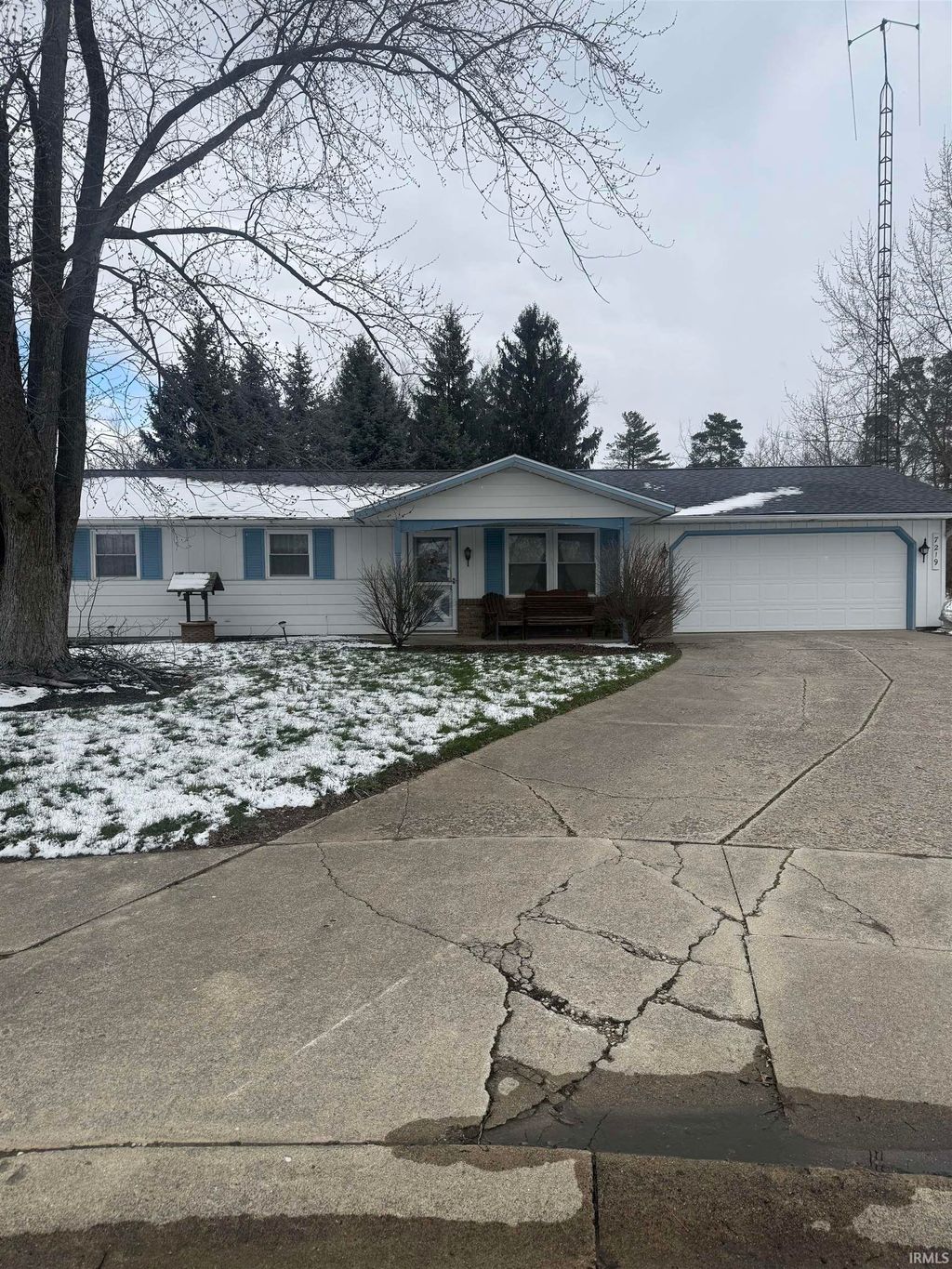 Photo of 7219 Putt Lane, Fort Wayne, IN 46835 (MLS # 202608836)