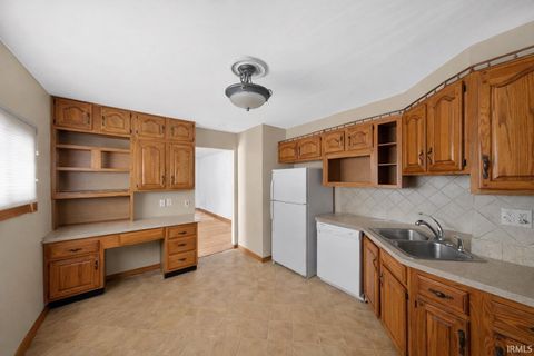 Tiny photo for 4422 E 20th Court, Gary, IN 46405 (MLS # 202603877)