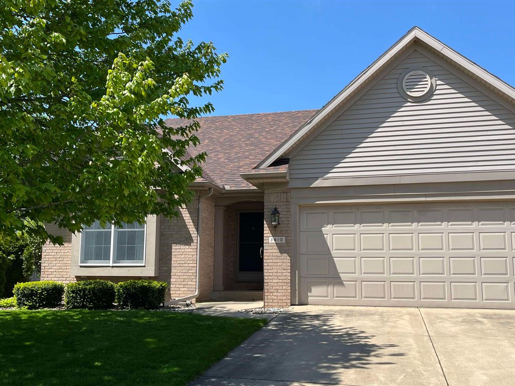 Photo of 1410 McCormick Drive, Nappanee, IN 46550 (MLS # 202616592)