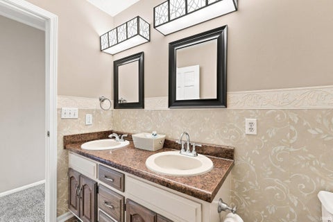 Tiny photo for 8323 Ramshire Lane, Fort Wayne, IN 46835 (MLS # 202636541)