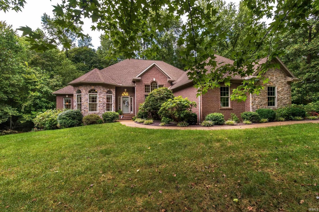 Photo of 8860 &amp; 8800 N Waterford Drive, Mount Vernon, IN 47620 (MLS # 202638020)