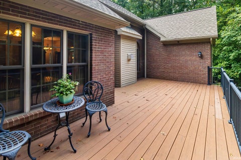Tiny photo for 8860 & 8800 N Waterford Drive, Mount Vernon, IN 47620 (MLS # 202638020)