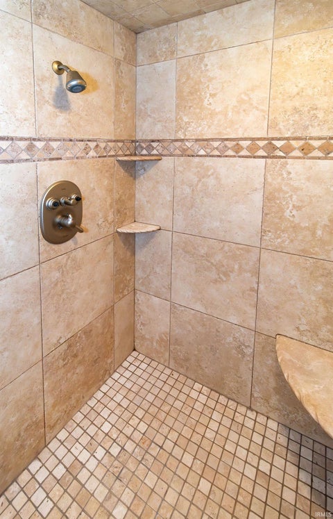 Tiny photo for 8860 & 8800 N Waterford Drive, Mount Vernon, IN 47620 (MLS # 202638020)