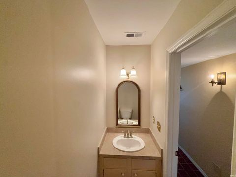 Tiny photo for 1103 Burdette Avenue, Evansville, IN 47714 (MLS # 202614458)