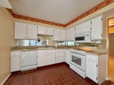 Tiny photo for 1103 Burdette Avenue, Evansville, IN 47714 (MLS # 202614458)