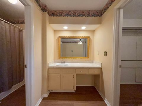 Tiny photo for 1103 Burdette Avenue, Evansville, IN 47714 (MLS # 202614458)