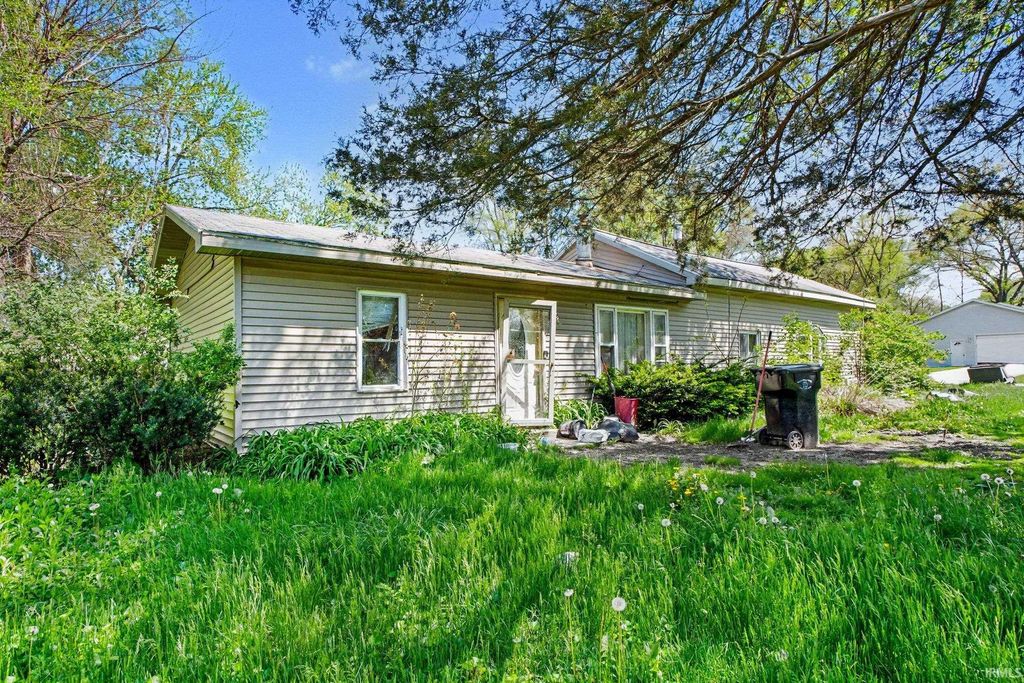 Photo of 10841 Toledo Avenue, Osceola, IN 46561 (MLS # 202616519)