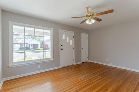Tiny photo for 1908 Bellemeade Avenue, Evansville, IN 47714 (MLS # 202612116)