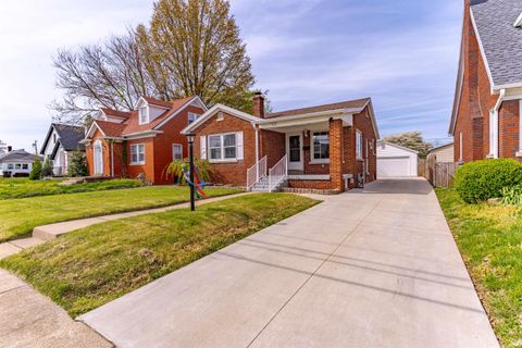 Photo of 1908 Bellemeade Avenue, Evansville, IN 47714 (MLS # 202612116)