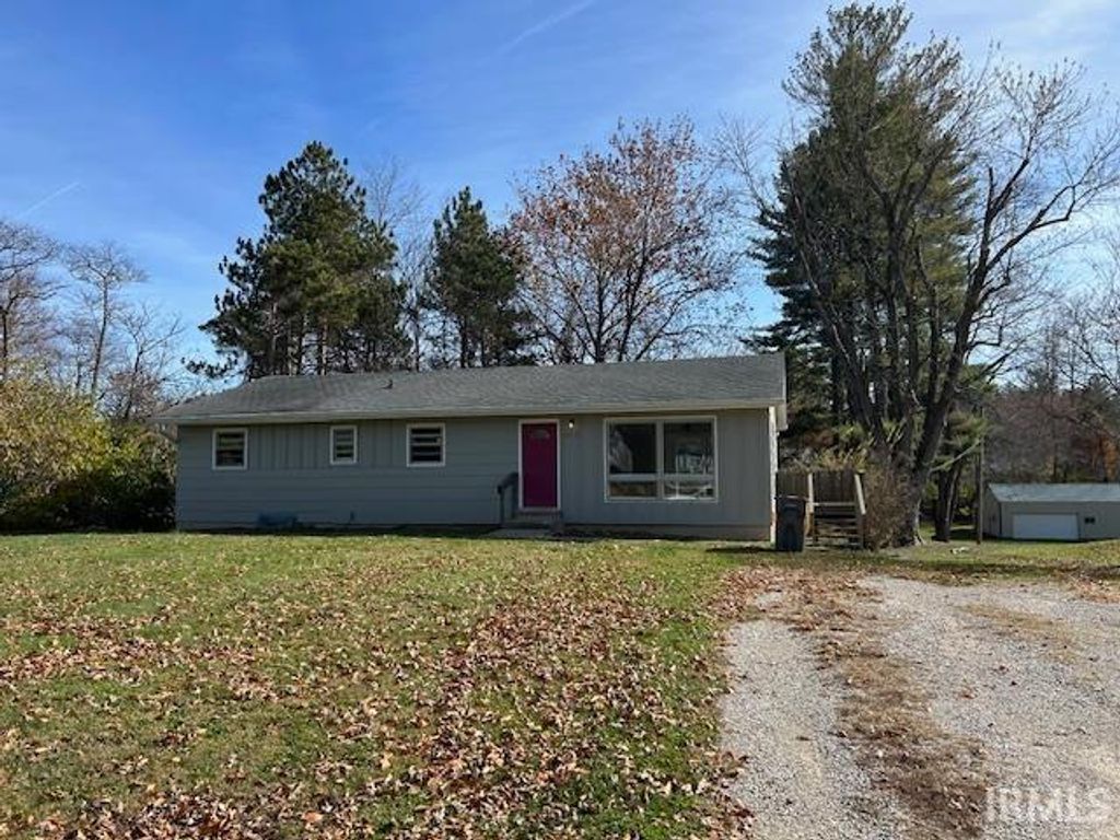 Photo of 4314 E Stephens Drive, Bloomington, IN 47408 (MLS # 202549325)