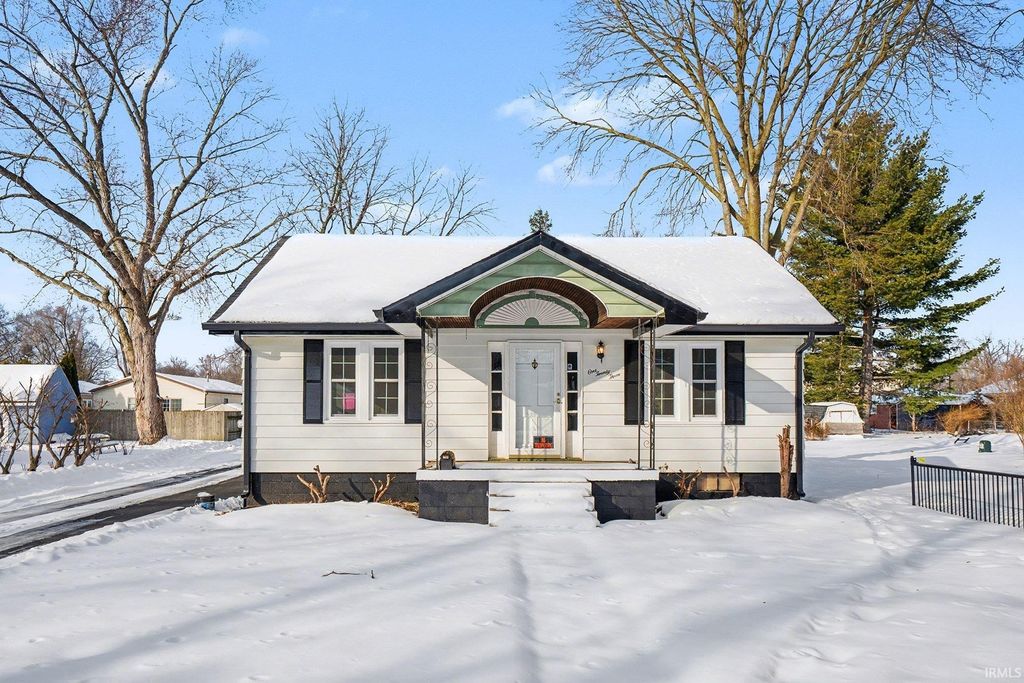 Photo of 123 Oakside Avenue, Mishawaka, IN 46544 (MLS # 202604408)