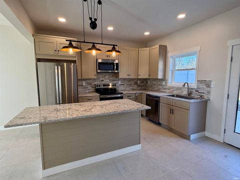 Tiny photo for 198 N Robinson Street, Delphi, IN 46923 (MLS # 202606024)