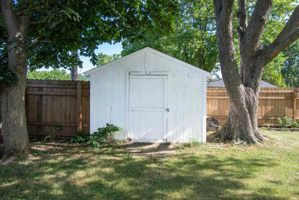 Photo of 1803 Dowling Street, Kendallville, IN 46755 (MLS # 202626660)