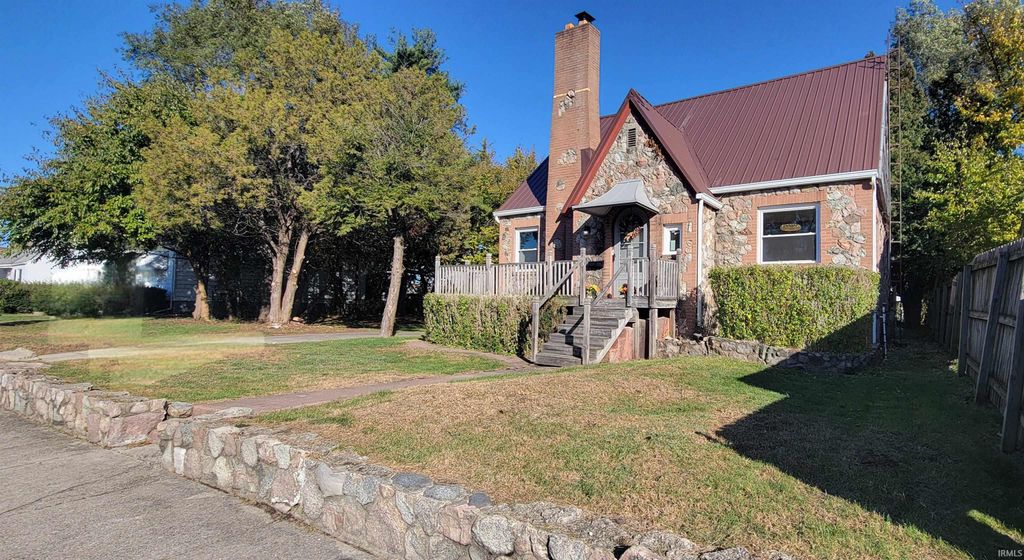 Photo of 726 S Falcon Street, South Bend, IN 46619 (MLS # 202545308)