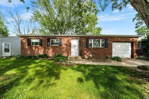 1212 Michigan Avenue, Mishawaka, IN 46544 - #: 202518829