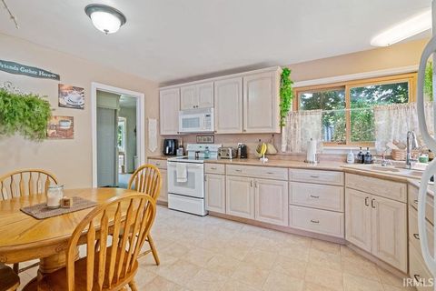 Tiny photo for 306 W Jackson Street, Galveston, IN 46932 (MLS # 202538226)