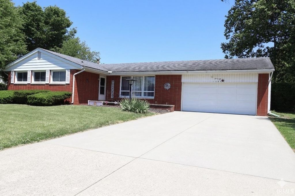 Photo of 1006 NE 2nd Street, Washington, IN 47501 (MLS # 202617888)