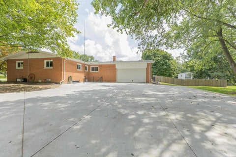 Tiny photo for 1803 W Midland Avenue, Princeton, IN 47670 (MLS # 202627711)