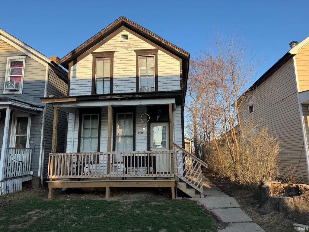 Photo of 1416 N Harrison Street, Fort Wayne, IN 46808 (MLS # 202607833)