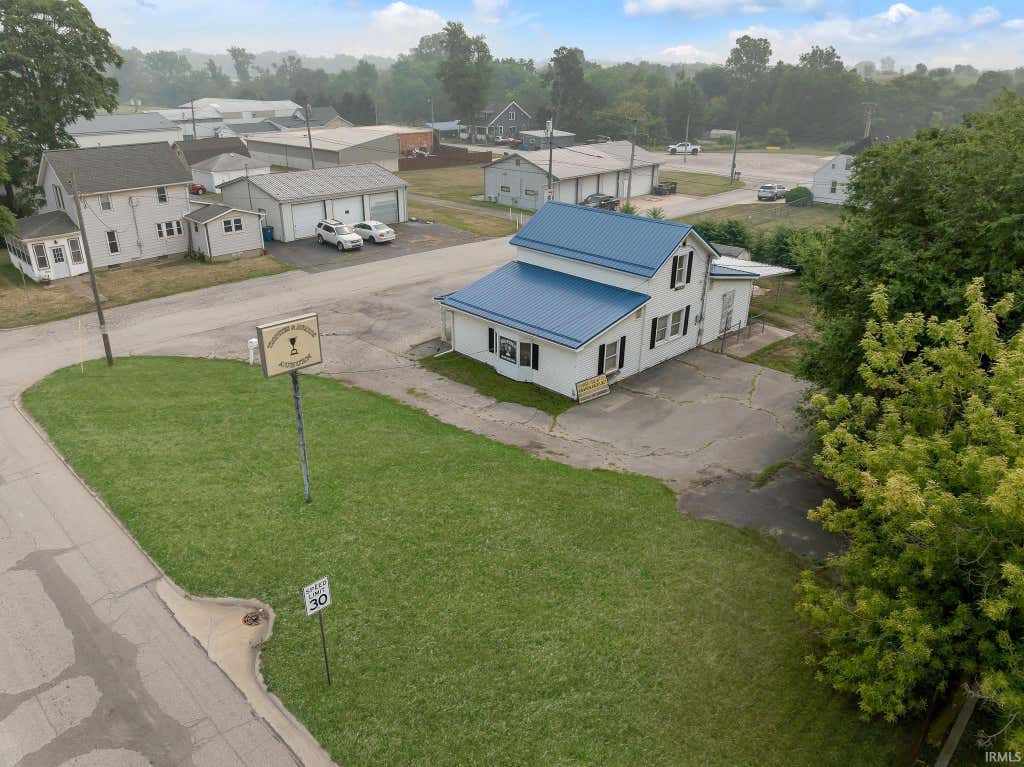 Photo of 1916 S Wayne Street, Auburn, IN 46706 (MLS # 202629021)