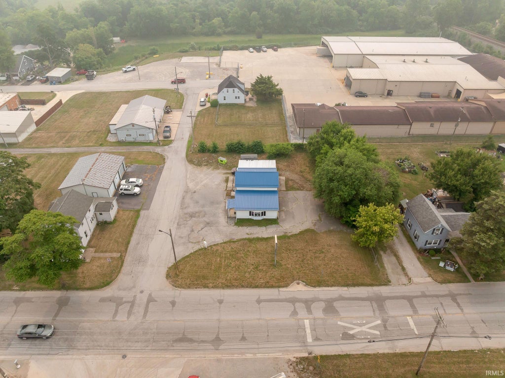 Photo of 1916 S Wayne Street, Auburn, IN 46706 (MLS # 202629021)