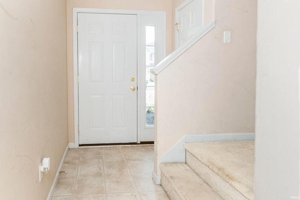 Photo of 5713 W Monarch Court, Bloomington, IN 47403 (MLS # 202548049)