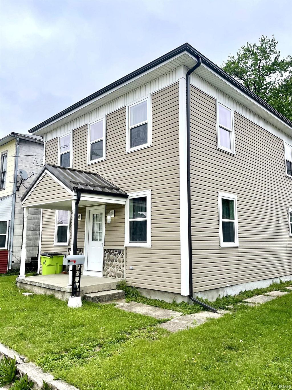 Photo of 515 E Market St Street, Huntington, IN 46750 (MLS # 202615314)