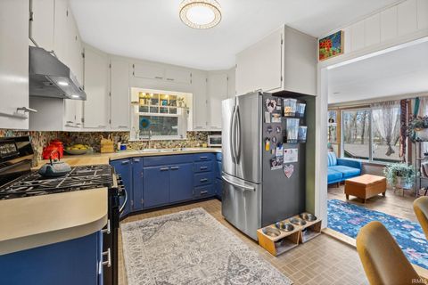 Tiny photo for 1414 N Salisbury Street, West Lafayette, IN 47906 (MLS # 202612145)